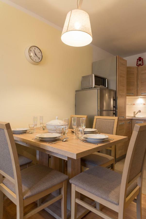 Apartament Na Urlop - Centrum - Przy Amfiteatrze - 500M Do Basenow Wisla Exterior photo