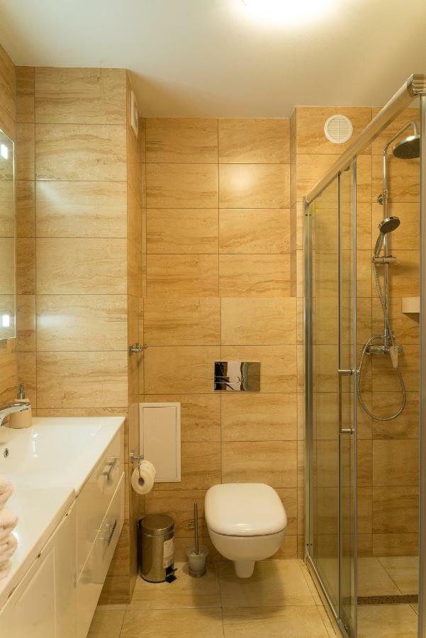 Apartament Na Urlop - Centrum - Przy Amfiteatrze - 500M Do Basenow Wisla Exterior photo