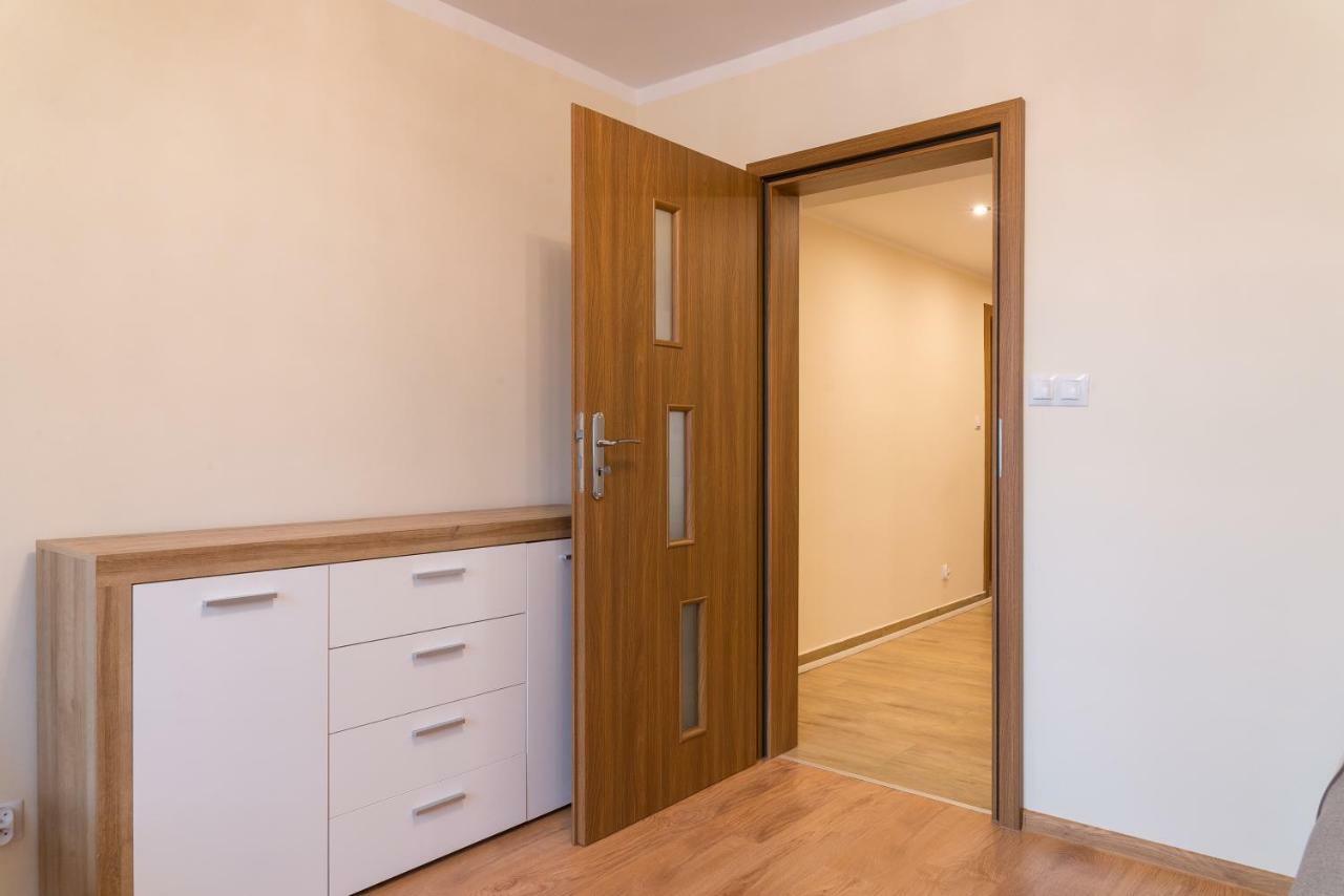 Apartament Na Urlop - Centrum - Przy Amfiteatrze - 500M Do Basenow Wisla Exterior photo